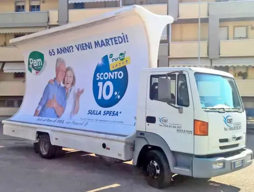 I camion-vela raggiungono sempre la massima visibilità del tuo messaggio