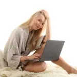 Le donne mature ed i siti di incontri online