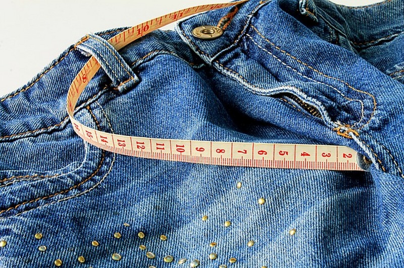 Applicazioni ricamate su jeans: come fare