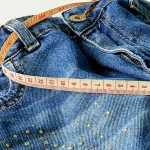 Applicazioni ricamate su jeans: come fare