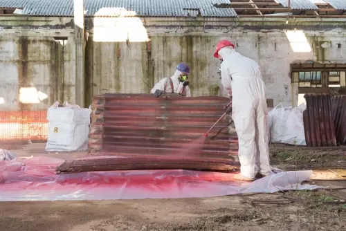 Tetto in Eternit? Procedi con la bonifica