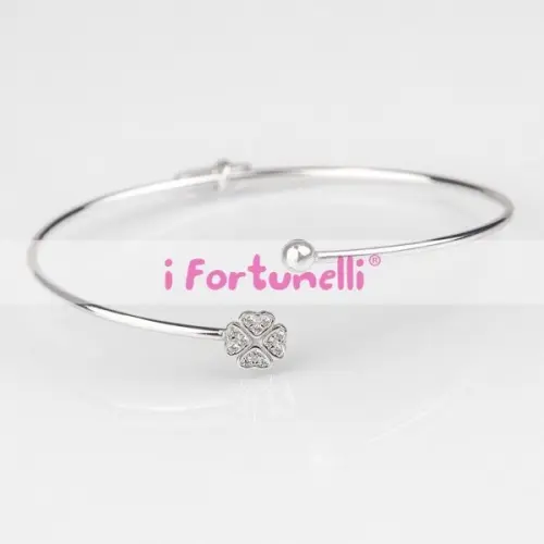 Si possono acquistare bracciali in argento online?