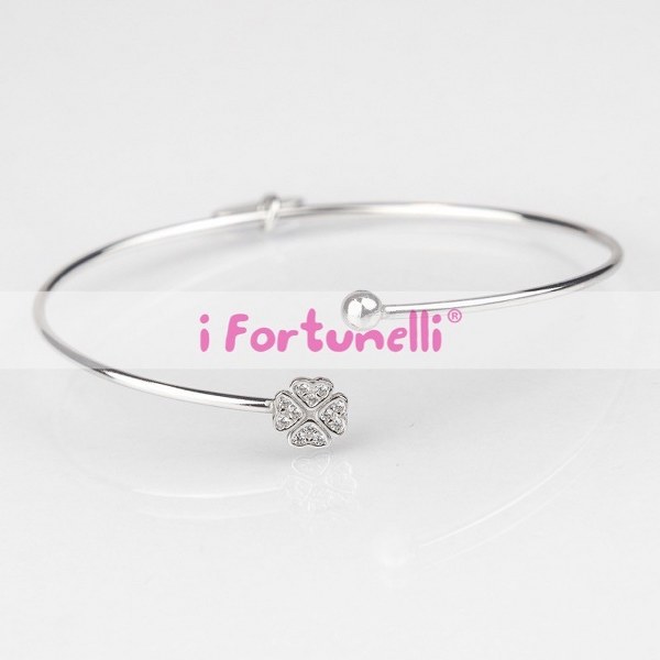 Si possono acquistare bracciali in argento online?