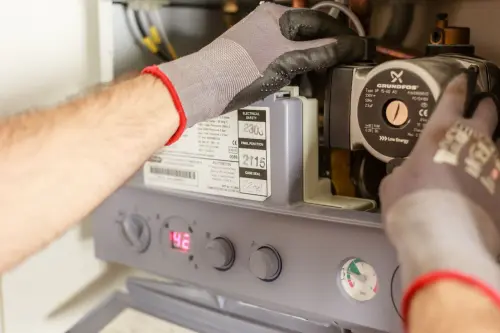 Caldaia in blocco: come riconoscere i guasti più comuni prima di chiamare il tecnico