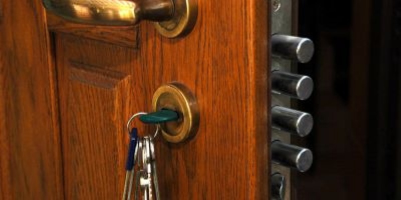 Rompere la serratura di casa, si può prevedere?
