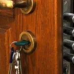 Rompere la serratura di casa, si può prevedere?